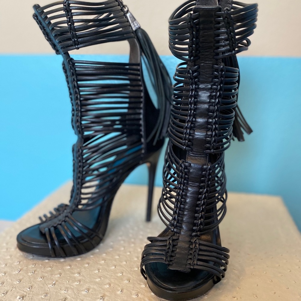 BCBGMAXAZRIA Gladitator Heels